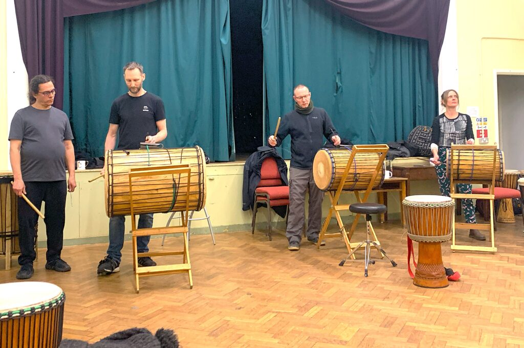 DrumRoots djembe class